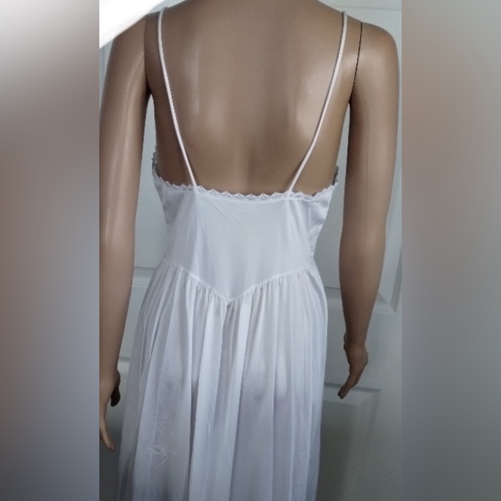 Miss Elaine Bridal White Lace Trim Chemise with Robe / 2pc Set - Picture 9 of 10